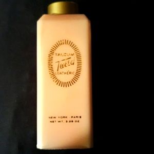 Lenthéric Tweed Talcum Powder 3.25oz